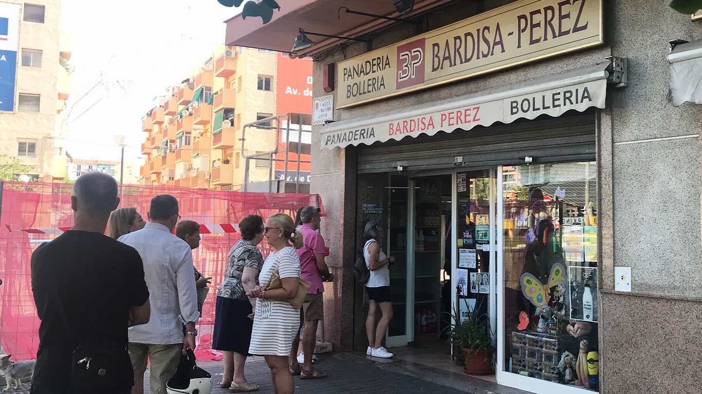 La mejor coca amb tonyina de Alicante para el horno Bardisa